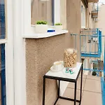 D-nook With Parking - Quiet Courtyard - Old Town Apartment Pressburg