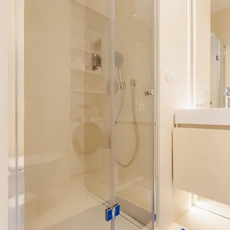 Appartement D-nook With Parking - Quiet Courtyard - Old Town *