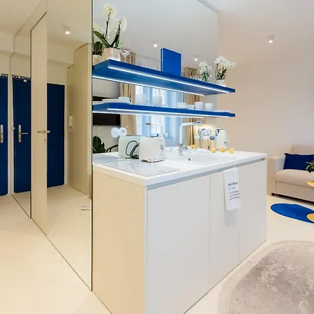 Appartement D-nook With Parking - Quiet Courtyard - Old Town *