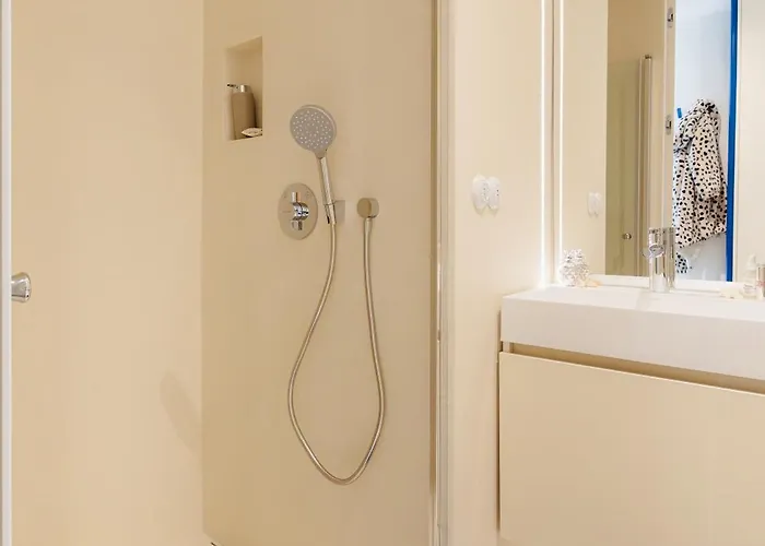 D-nook With Parking - Quiet Courtyard - Old Town