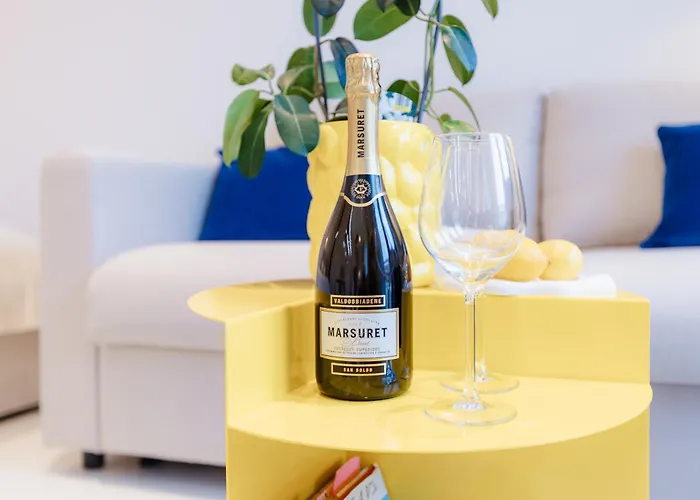 D-nook With Parking - Quiet Courtyard - Old Town Bratysława