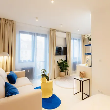 D-nook With Parking - Quiet Courtyard - Old Town