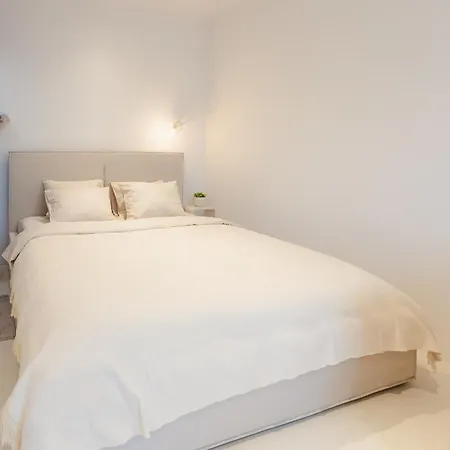 Apartmán D-nook With Parking - Quiet Courtyard - Old Town Bratislava