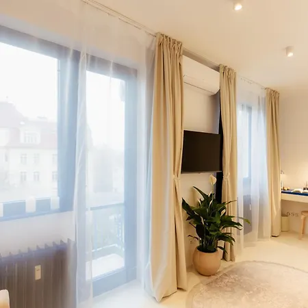 Apartmán D-nook With Parking - Quiet Courtyard - Old Town *