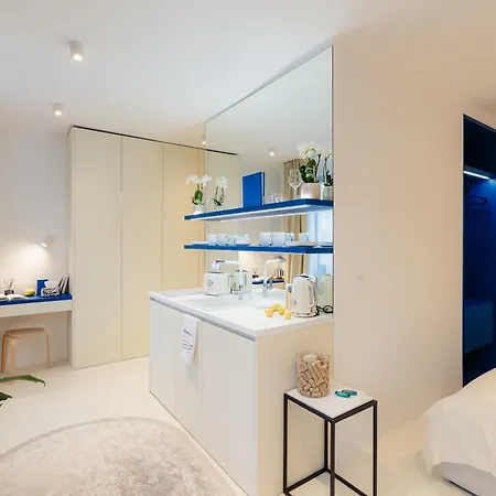 D-nook With Parking - Quiet Courtyard - Old Town *