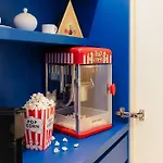 D-nook With Parking - Quiet Courtyard - Old Town Apartman